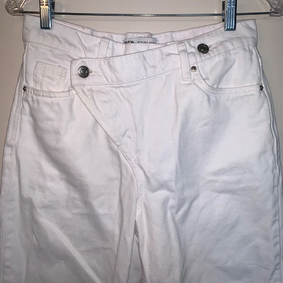 Zara Crossover Waist Wide Leg Cropped White Jeans 2 - Picture 9 of 11
